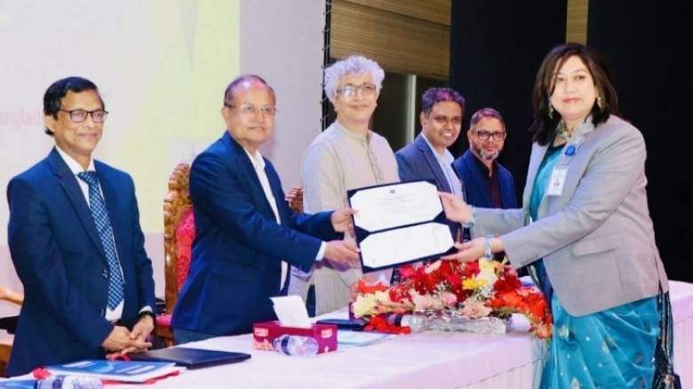 ইউজিসি চেয়ারম্যানস পদক' পেলেন ইবি শিক্ষক সাহিদা আখতার