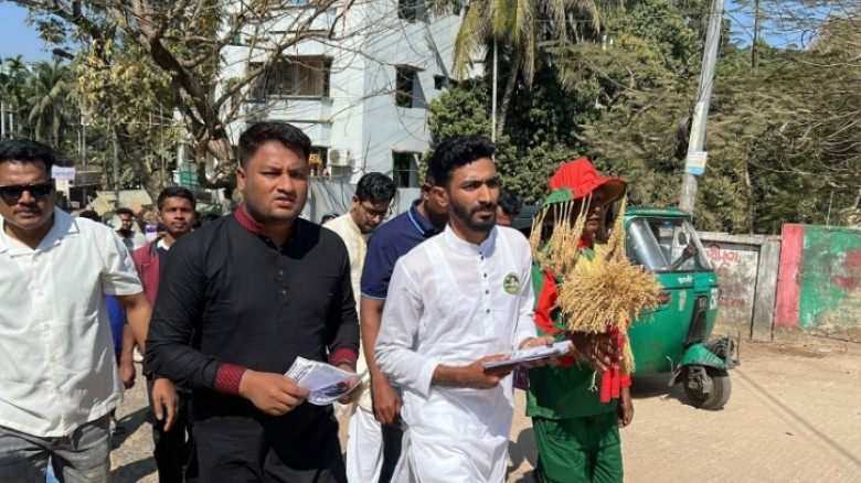 রাঙামাটিতে দীপেন দেওয়ানের পক্ষে জহিরুল ইসলাম রাসেলের ব্যাপক গণসংযোগ