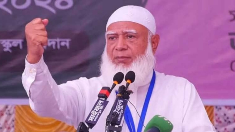 ভোটকেন্দ্রে মোবাইল নিষেধাজ্ঞা; ইসিকে কঠোর হুঁশিয়ারি জামায়াত আমিরের