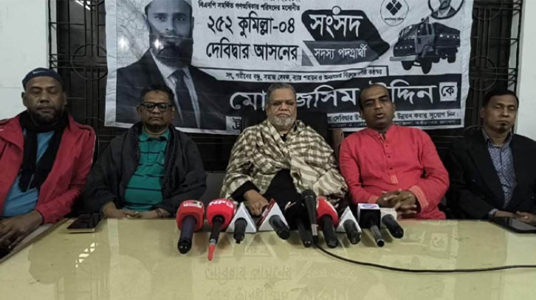 ভাইরাল হওয়া ভিডিওটি এআইয়ের তৈরি বলে দাবি মঞ্জুরুল আহসান মুন্সীর