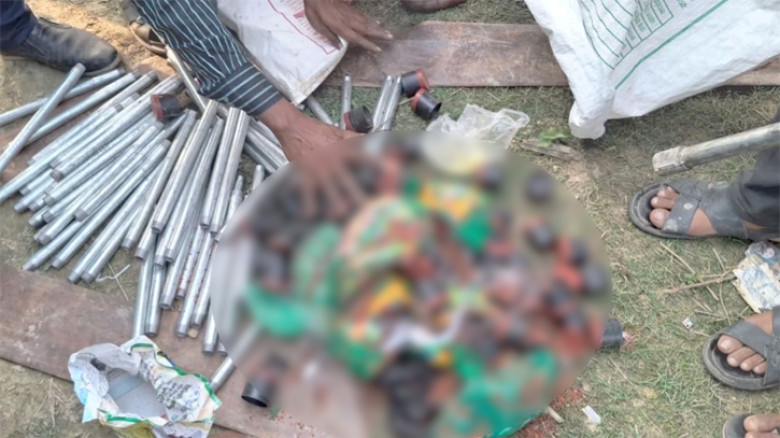 কুমিল্লায় জামায়াত নেতার মৎস্য খামার থেকে ককটেল তৈরির সরঞ্জাম উদ্ধার