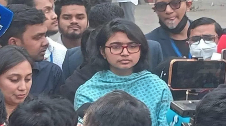 নারী এজেন্টদের হেনস্তার অভিযোগ তাসনিম জারার