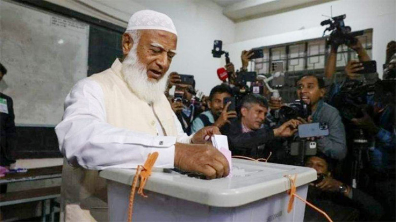 মিছিল-স্লোগান নয়, জয়ী হলে সেজদায় লুটিয়ে পড়বে জামায়াত