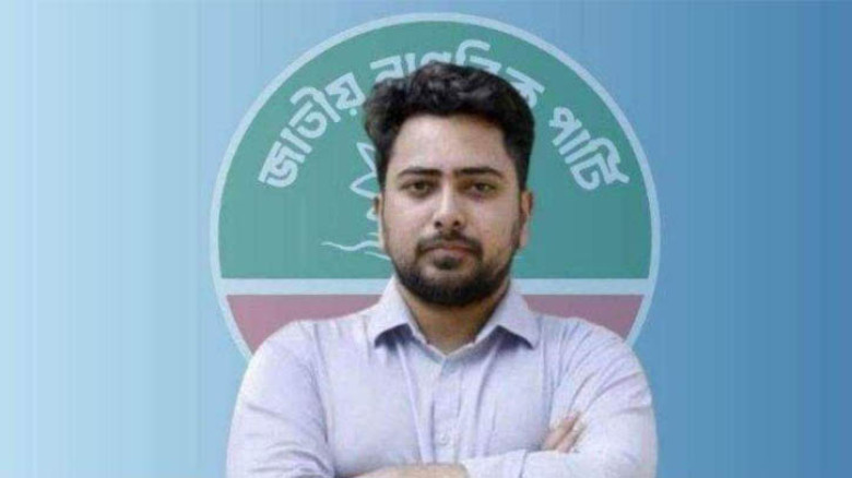 ছাত্র-জনতার ভোটাধিকার রক্ষার্থে সবাই ঢাকা-৮ এ আসুন: নাহিদ