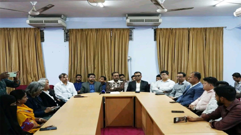 জবিতে সকল দল ও মতের মধ্যে বিদ্যমান ঐক্য অক্ষুণ্ণ থাকবে: অধ্যাপক রইছ উদ্দীন