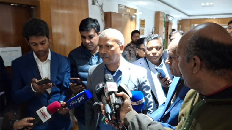 ‘আমি কিছু করিনি, করেছে আইন মন্ত্রণালয়’: আসিফ নজরুল