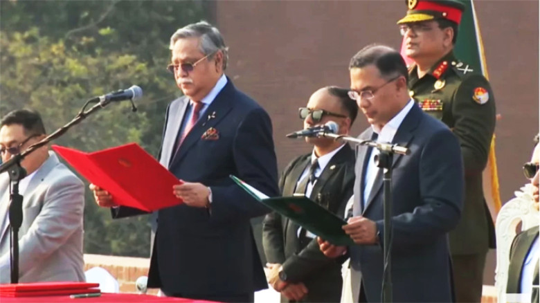 প্রধানমন্ত্রী হিসেবে শপথ গ্রহণ করলেন তারেক রহমান