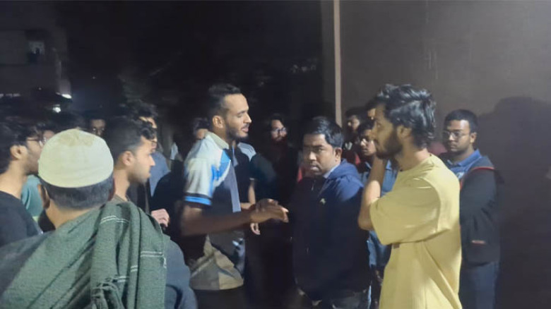 কুবিতে হলে ঢুকে ছাত্রদল নেতা কর্তৃক আবাসিক শিক্ষার্থীকে মারধর