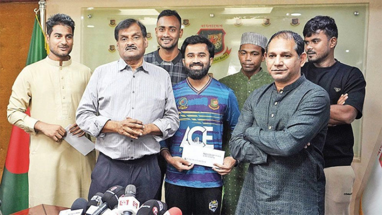 বিপিএল শেষ হওয়ার ২৫ দিন পর খেলোয়াড়দের বকেয়া পরিশোধ করলো বিসিবি