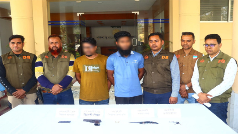 যশোরের মনিরামপুরে রানা প্রতাপ হত্যার মূল আসামি অস্ত্রসহ গ্রেফতার