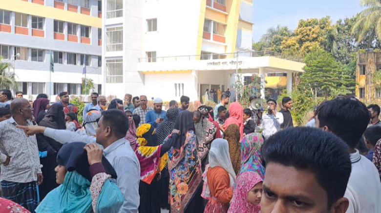বিএনপি কর্মীর ঝুলন্ত লাশ উদ্ধারের ৭ দিনেও মামলা না হওয়ায় মানববন্ধন, থানায় ঢুকে হট্টগোল