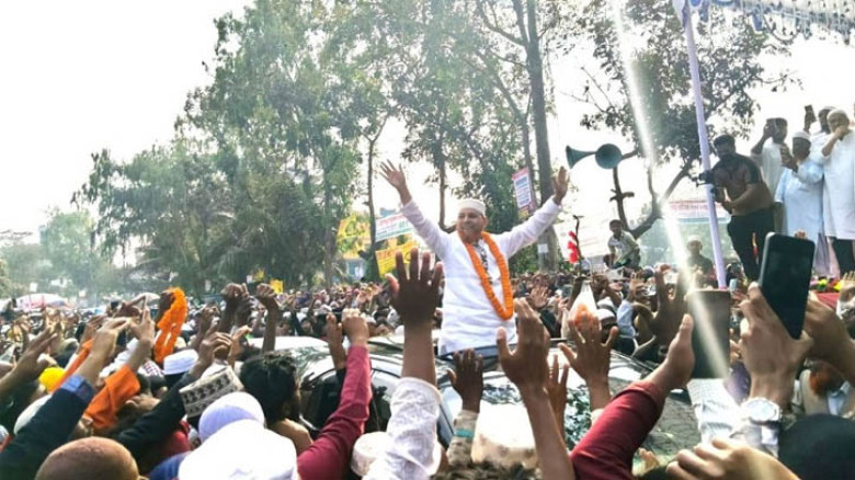 মধ্যরাতে নির্বাচনের ফল পালটে দেওয়া হয়েছে: জামায়াত নেতা রফিকুল