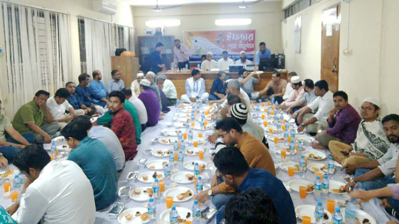 কুবিতে ইউট্যাবের ইফতার মাহফিল অনুষ্ঠিত