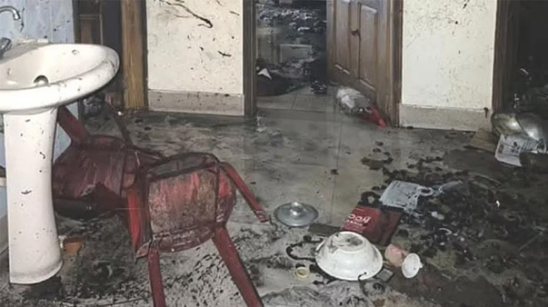 চট্টগ্রামে গ্যাস বিস্ফোরণ: ঢাকায় আনার পথে ১ জনের মৃত্যু, পরিবারের অন্য ৮ জনের অবস্থাও আশঙ্কাজনক