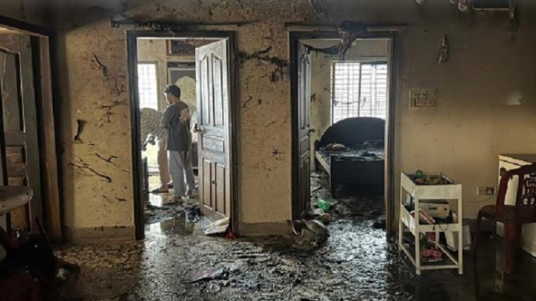 চট্টগ্রামে গ্যাস বিস্ফোরণে মায়ের পর চলে গেল ছেলে