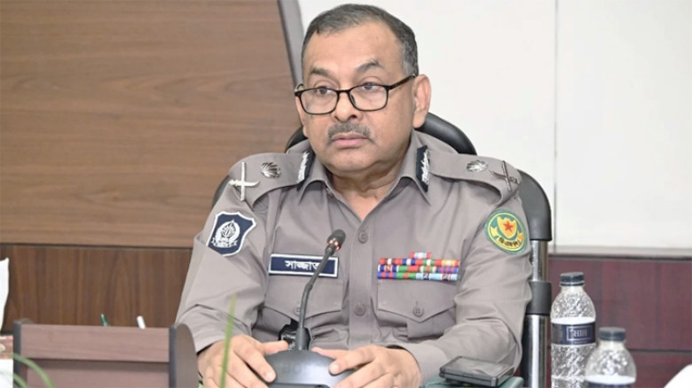 পদত্যাগ করলেন ডিএমপি কমিশনার সাজ্জাত আলী