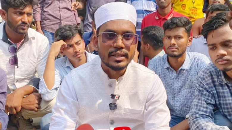 হাতিয়ায় হান্নান মাসউদের গাড়িবহরে হামলা