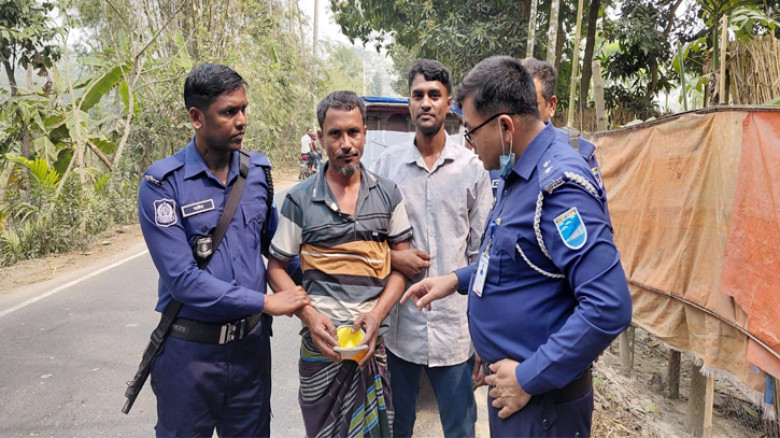 গোসাইরহাটে ইয়াবাসহ মাদক ব্যবসায়ী আটক