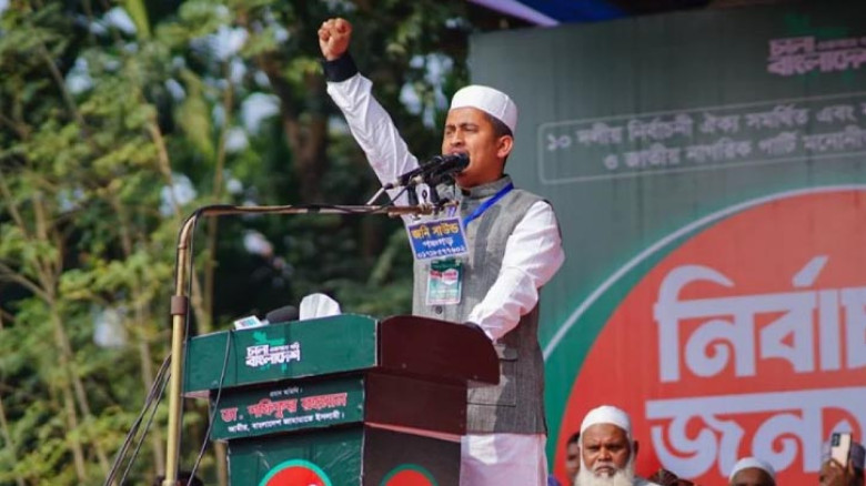 আওয়ামী লীগের হাতে সহযোদ্ধাদের রক্ত ঝরলে তার দায় বিএনপিকে নিতে হবে: সারজিস আলম