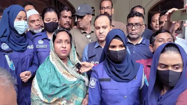 ৫ মামলায় জামিন পেলেন সাবেক মেয়র আইভী