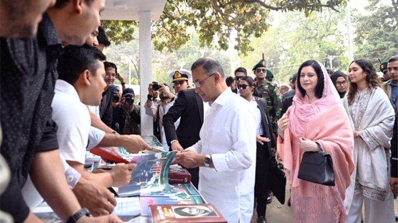অমর একুশে বইমেলার উদ্বোধন করলেন প্রধানমন্ত্রী