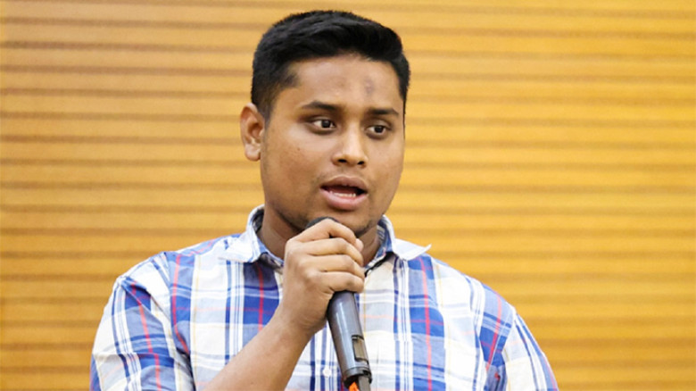 ২৪ ঘণ্টার মধ্যে নূরাকে ধরতে হবে: হাসনাত আবদুল্লাহ