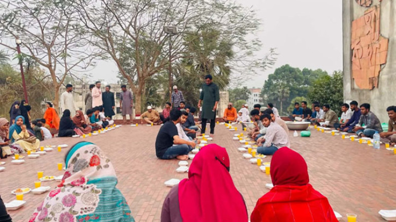 কুবিতে উত্তরবঙ্গ ছাত্রকল্যাণ পরিষদের ইফতার ও দোয়া মাহফিল অনুষ্ঠিত