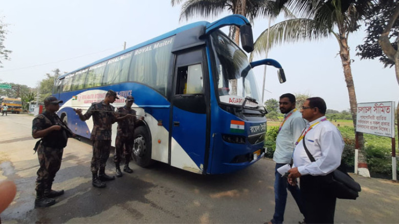 আখাউড়া স্থলবন্দরে তেল পাচার রোধে বিজিবির কড়াকড়ি নজরদারি