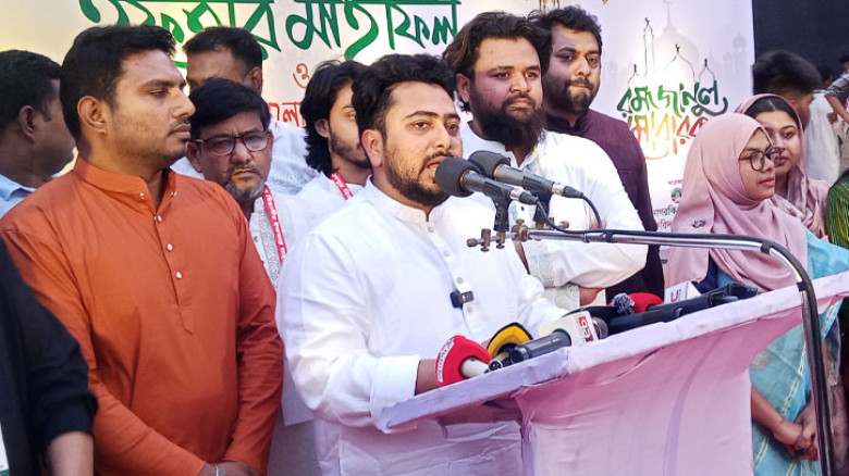 সংসদ অধিবেশনের শুরুতে বিএনপিকে শপথ ও রাষ্ট্রপতিকে অপসারণের আহ্বান নাহিদ ইসলামের