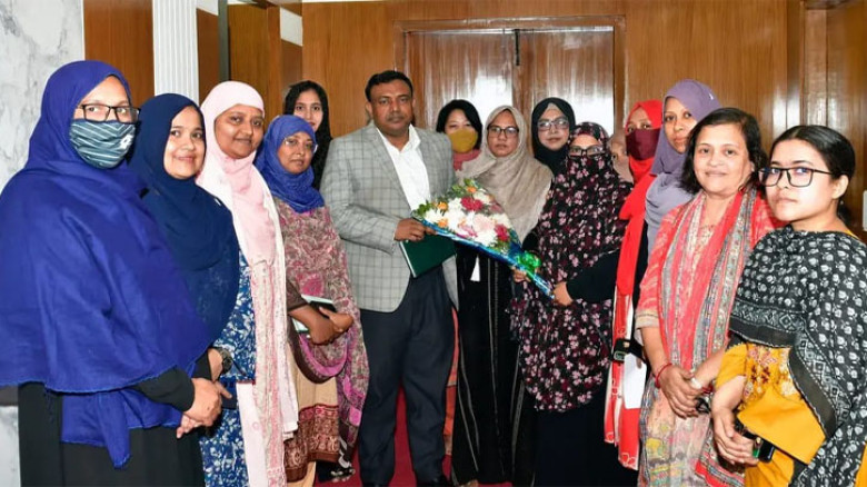 নোবিপ্রবিতে নারী দিবস উপলক্ষে মতবিনিময় সভা