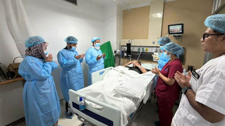 হাসপাতালে মির্জা আব্বাসের শারীরিক খোঁজখবর নিলেন জামায়াত আমির