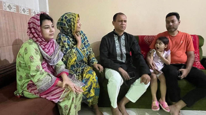 সাংবাদিক রউফ জালালের পরিবারের খোঁজ নিলেন প্রধানমন্ত্রীর অতিরিক্ত প্রেস সচিব