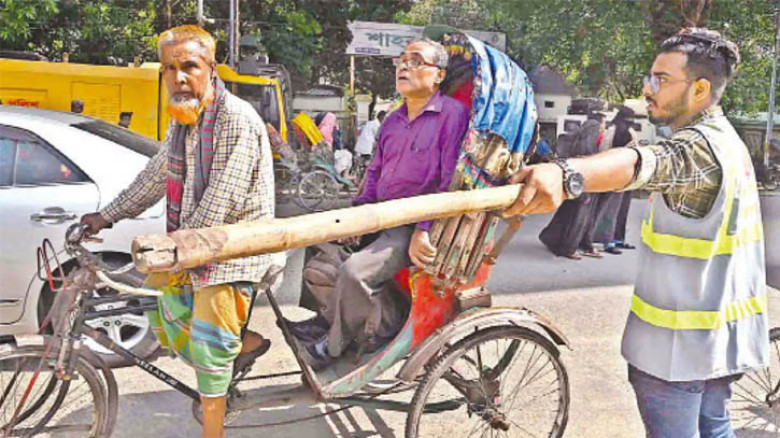 অর্থ বরাদ্দ না থাকায় ট্রাফিক নিয়ন্ত্রণে শিক্ষার্থীদের কার্যক্রম বন্ধ