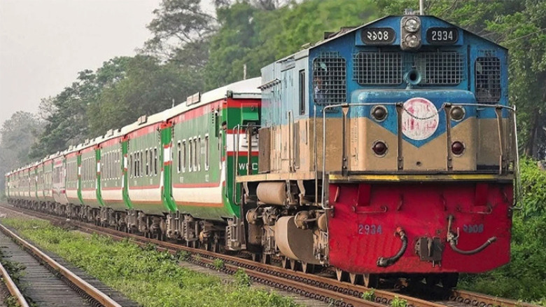 ৩ ট্রেনে পরীক্ষামূলকভাবে চালু হলো স্টারলিংক