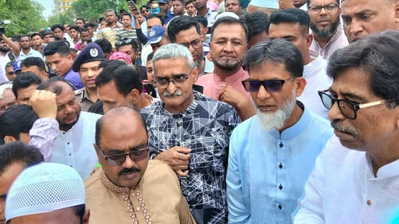 কুমিল্লার রেলক্রসিংয়ে দুর্ঘটনায় নিহতদের পরিবার এক লাখ টাকা ক্ষতিপূরণ পাবেন: রেল প্রতিমন্ত্রী