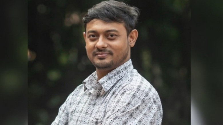 ৪ ঘণ্টা লাইনে দাঁড়িয়েও তেল পেলেন না নাসীরুদ্দীন পাটওয়ারী