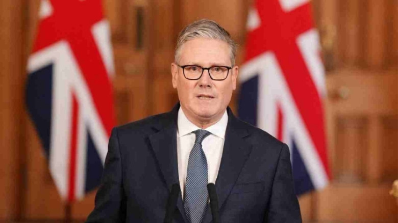 ইরানে হামলায় আমরা জড়িত নই, ইরাক যুদ্ধের ‘ভুল থেকে শিক্ষা’ নিয়েছি: ব্রিটিশ প্রধানমন্ত্রী