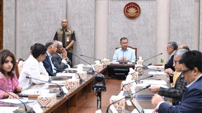 জ্বালানি সংকট মোকাবিলায় প্রধানমন্ত্রীর জরুরি বৈঠক