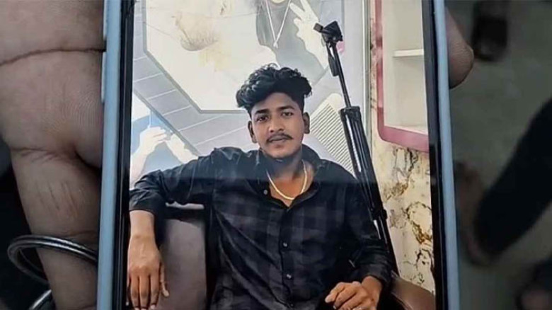 চিতলমারীতে বাড়িতে ঢুকে গুলি করে কলেজছাত্রকে হত্যা