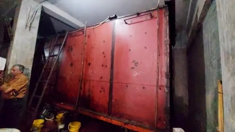 শেরপুরে আবাসিক ভবনে ২৫ হাজার লিটার তেল মজুদ, ব্যবসায়ীকে জরিমানা
