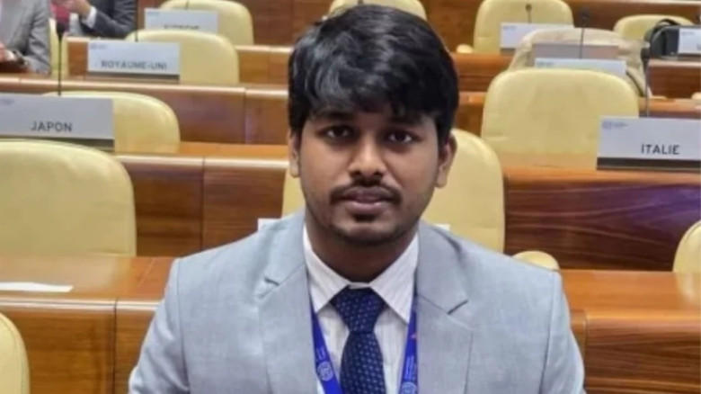সাবেক উপদেষ্টা আসিফ মাহমুদের সাবেক এপিএসের দেশত্যাগে নিষেধাজ্ঞা