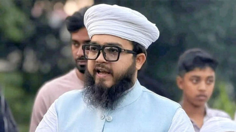 ‘নামাজ শেষে দেখি-আমার জুতাটা আর আমার নেই’