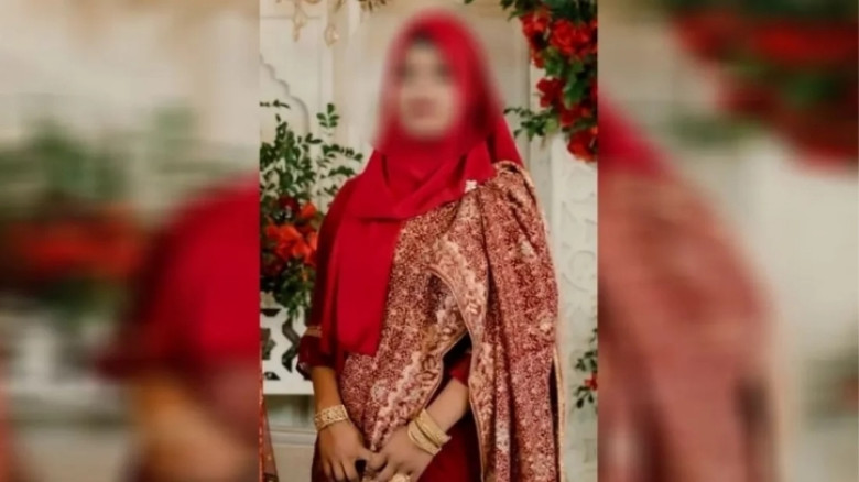 স্ত্রীর ফাঁস নেওয়ার দৃশ্য ভিডিও করলেন স্বামী, গ্রেপ্তার ১