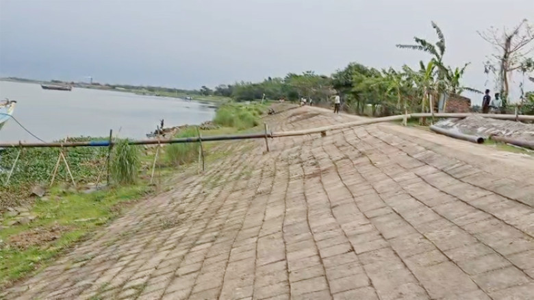 নবীনগরে মেঘনা পাড়ে ‘প্রত্যাশার আলো’র পরিচ্ছন্নতা অভিযান