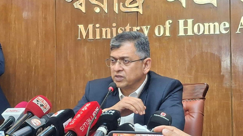 পুলিশ কমিশন গঠনের পরিকল্পনা করছে সরকার: সালাহউদ্দিন আহমদ
