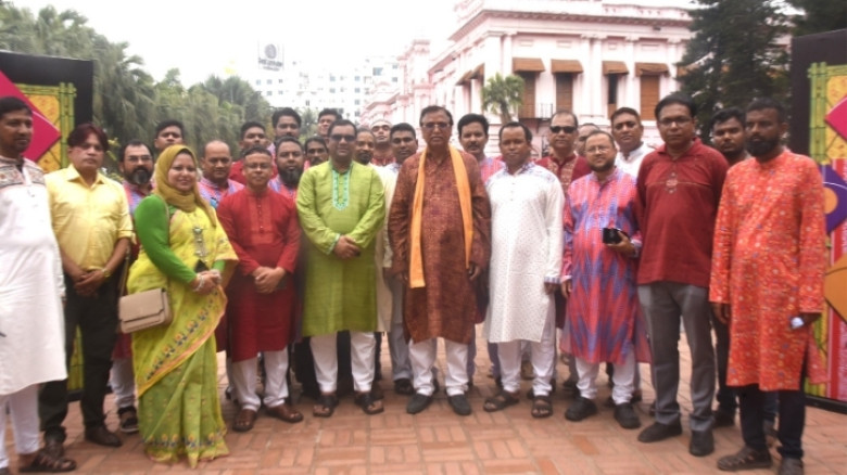 আহসান মঞ্জিলে ডিএসসিসির বর্ণাঢ্য বর্ষবরণ: পরিচ্ছন্ন ও তিলোত্তমা ঢাকা গড়ার অঙ্গীকার