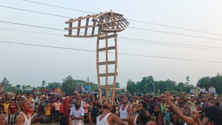 নববর্ষের আনন্দে নবীনগরে ঐতিহ্যবাহী লাঠি খেলা অনুষ্ঠিত