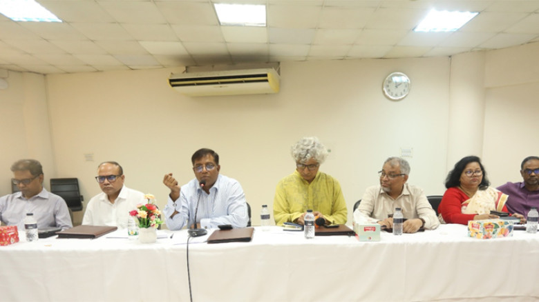 হিট প্রকল্পের বিভিন্ন উপপ্রকল্পের কার্যক্রম নিবিড়ভাবে তদারকির নির্দেশ ইউজিসি চেয়ারম্যানের