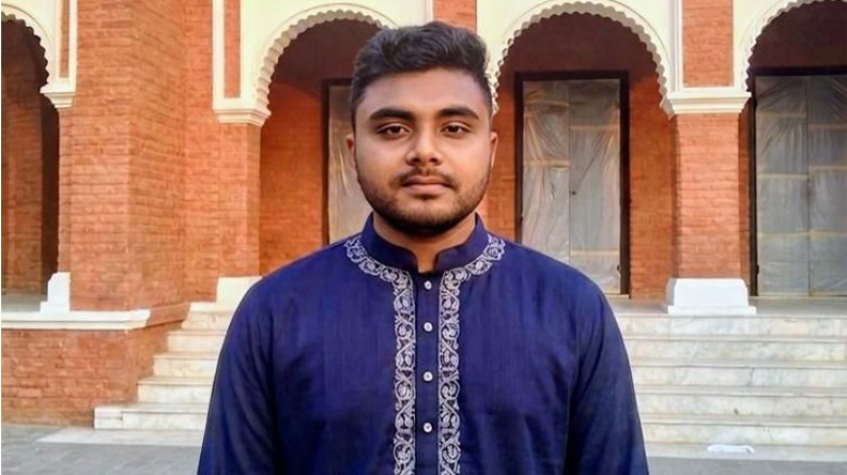জবি প্রেসক্লাবের সভাপতির দায়িত্ব পেলেন শাহরিয়ার হোসেন