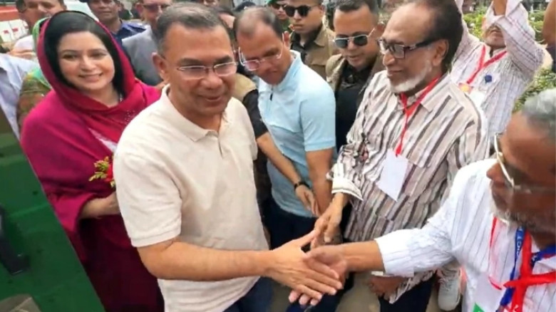 বগুড়ায় পৌঁছেছেন প্রধানমন্ত্রী